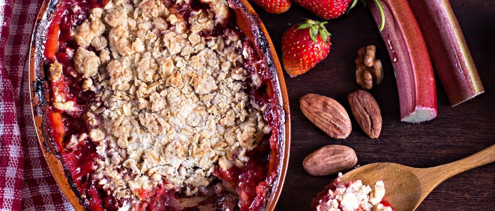 Crumble rhubarbe fraise