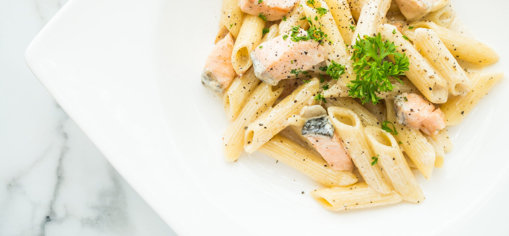 Penne met room en gerookte zalm